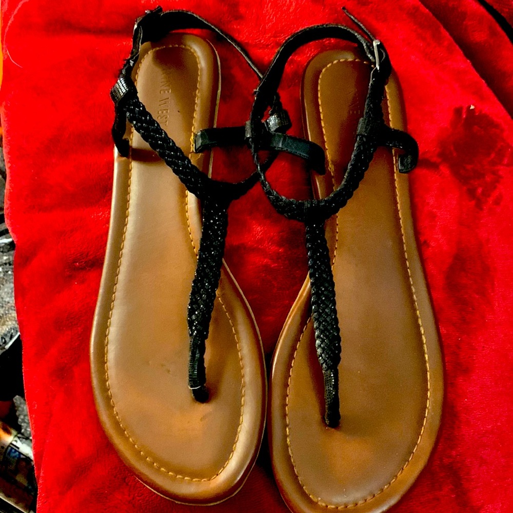 Thong sandals